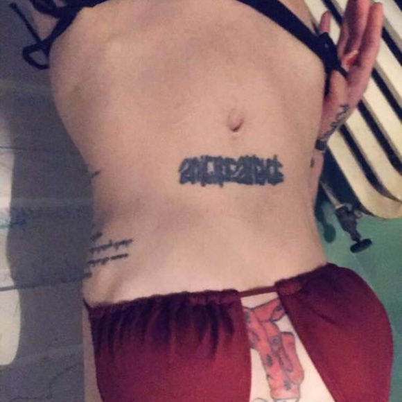 Women's Red/black sexy bikini SZ S/L - Picture 2 of 4